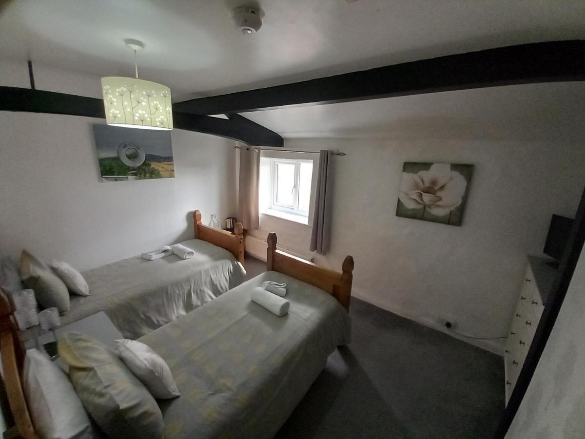 The Crown Inn Wentnor ภายนอก รูปภาพ
