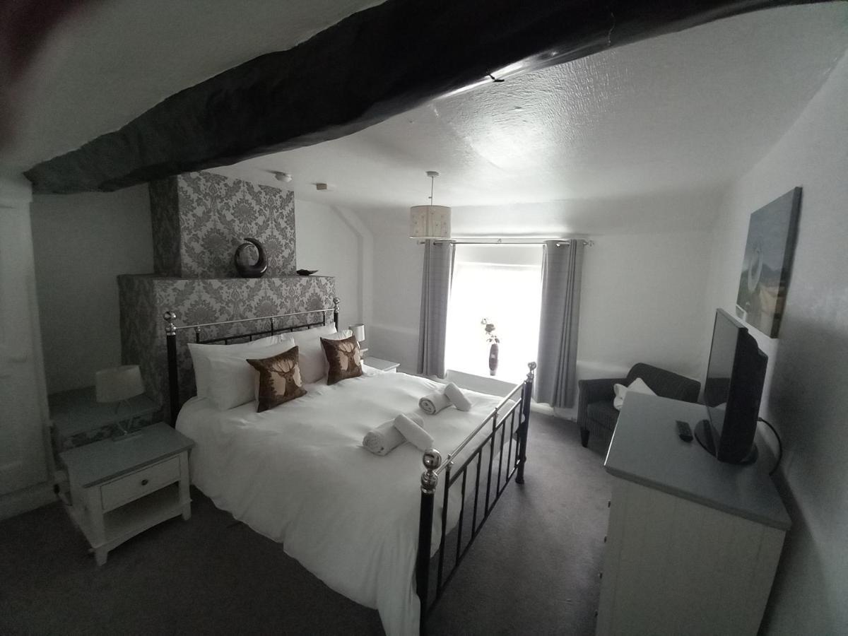 The Crown Inn Wentnor ภายนอก รูปภาพ