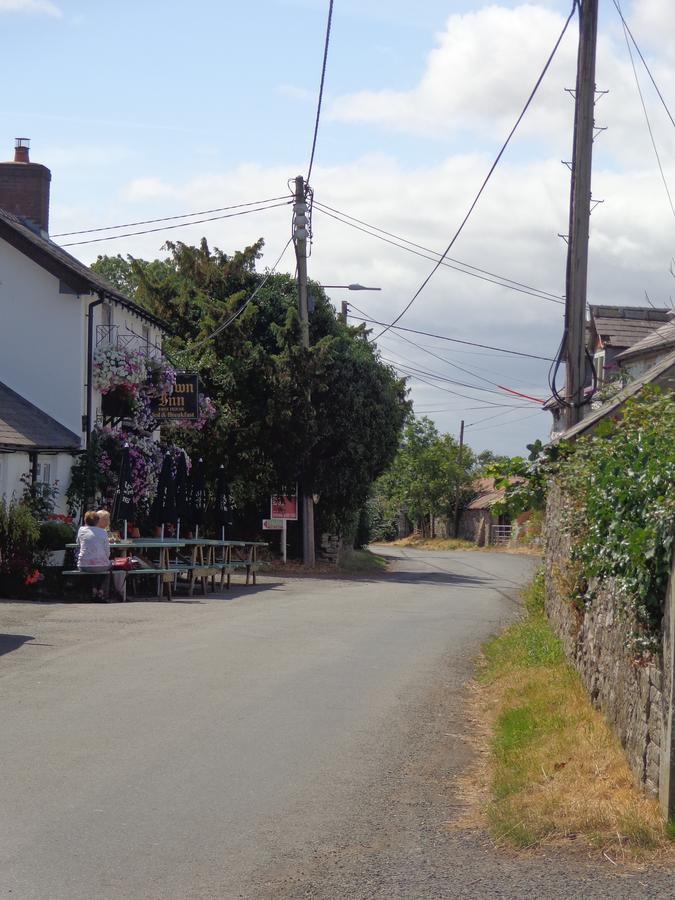The Crown Inn Wentnor ภายนอก รูปภาพ