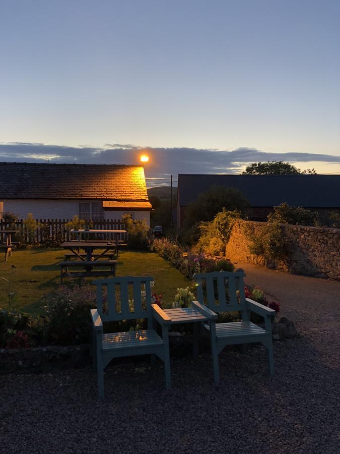 The Crown Inn Wentnor ภายนอก รูปภาพ